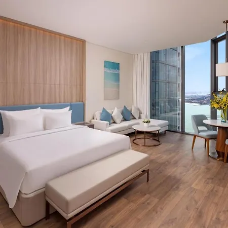 A La Carte Ha Long Bay Hotel